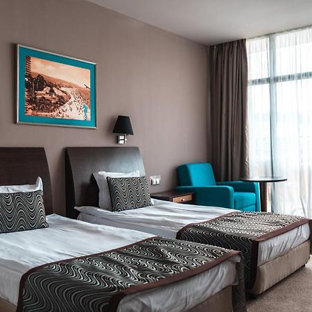 גולדן סנדס Astera Hotel & Spa With Free Private Beach מראה חיצוני תמונה