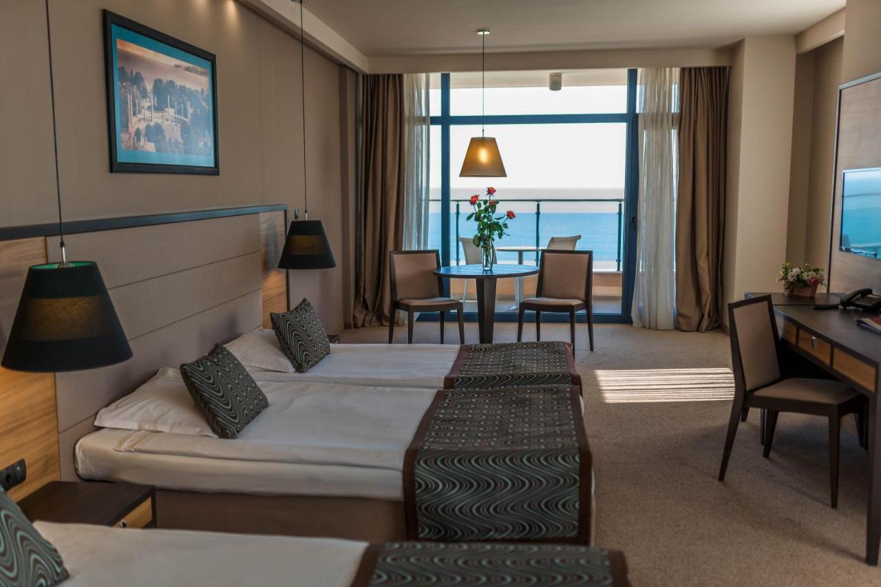 גולדן סנדס Astera Hotel & Spa With Free Private Beach מראה חיצוני תמונה