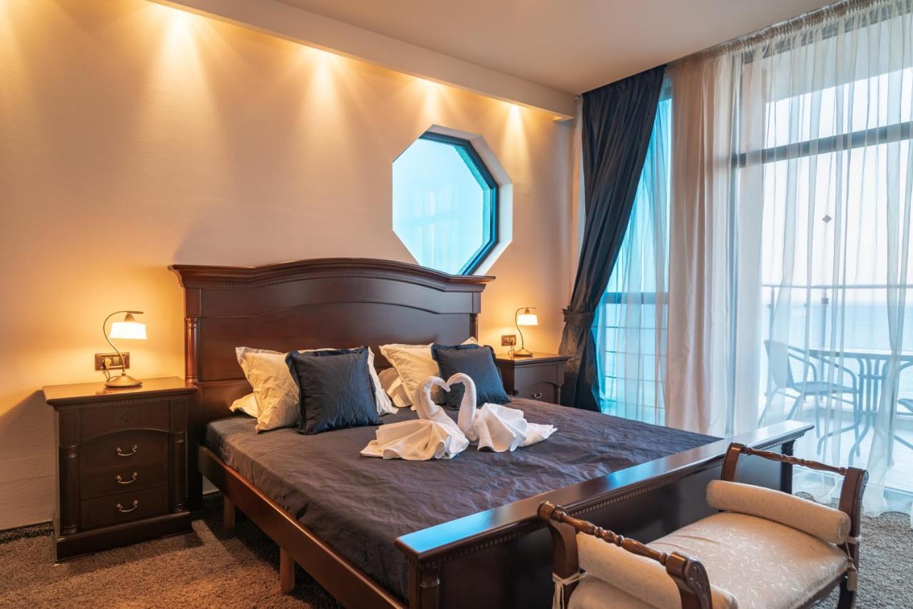 גולדן סנדס Astera Hotel & Spa With Free Private Beach מראה חיצוני תמונה