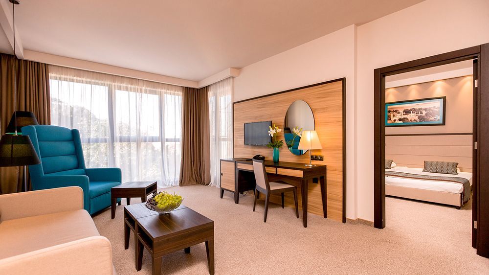 גולדן סנדס Astera Hotel & Spa With Free Private Beach מראה חיצוני תמונה