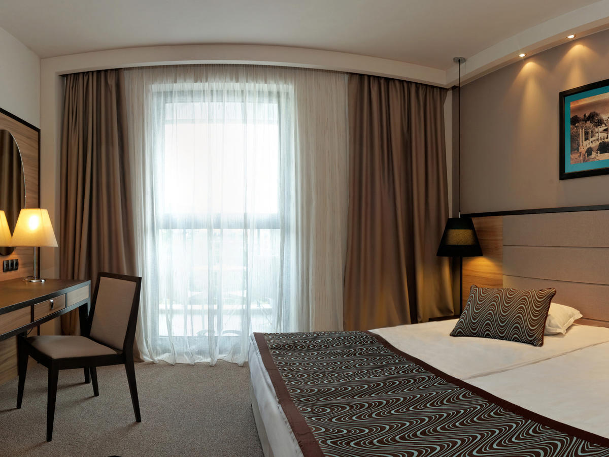 גולדן סנדס Astera Hotel & Spa With Free Private Beach חדר תמונה