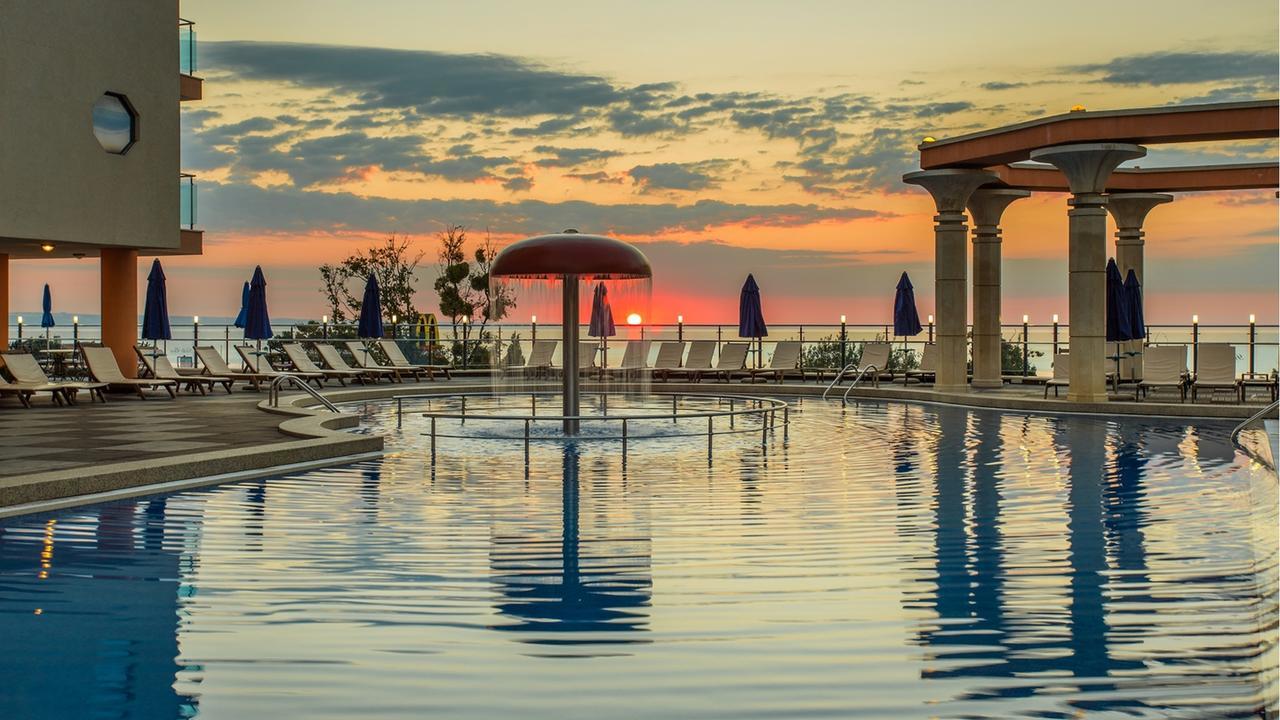 גולדן סנדס Astera Hotel & Spa With Free Private Beach מראה חיצוני תמונה