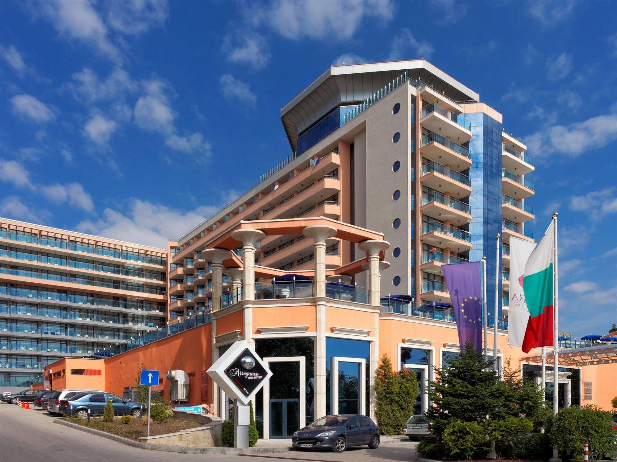 גולדן סנדס Astera Hotel & Spa With Free Private Beach מראה חיצוני תמונה